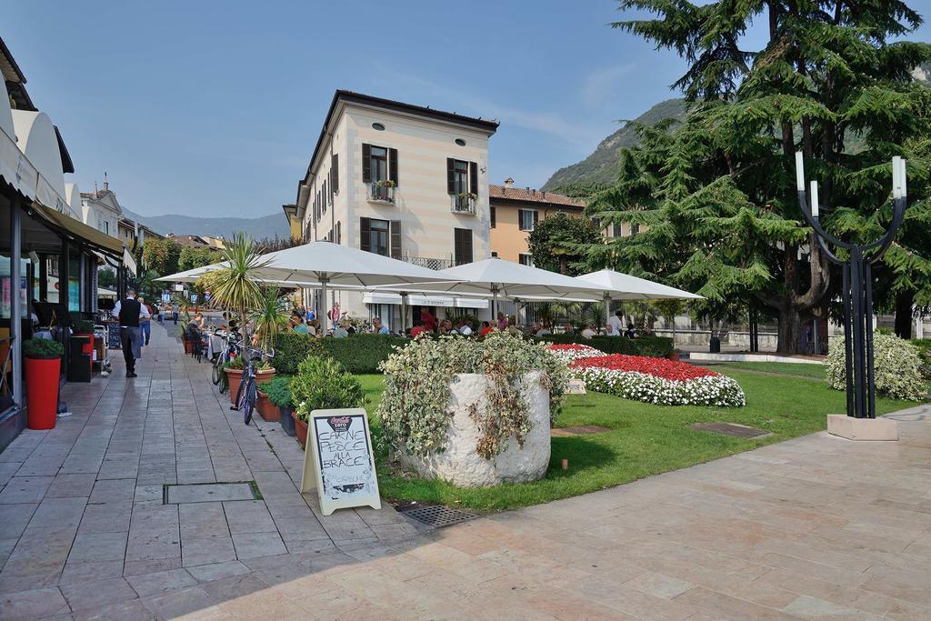 Apartament Antico Palazzo Signorile Salò Zewnętrze zdjęcie